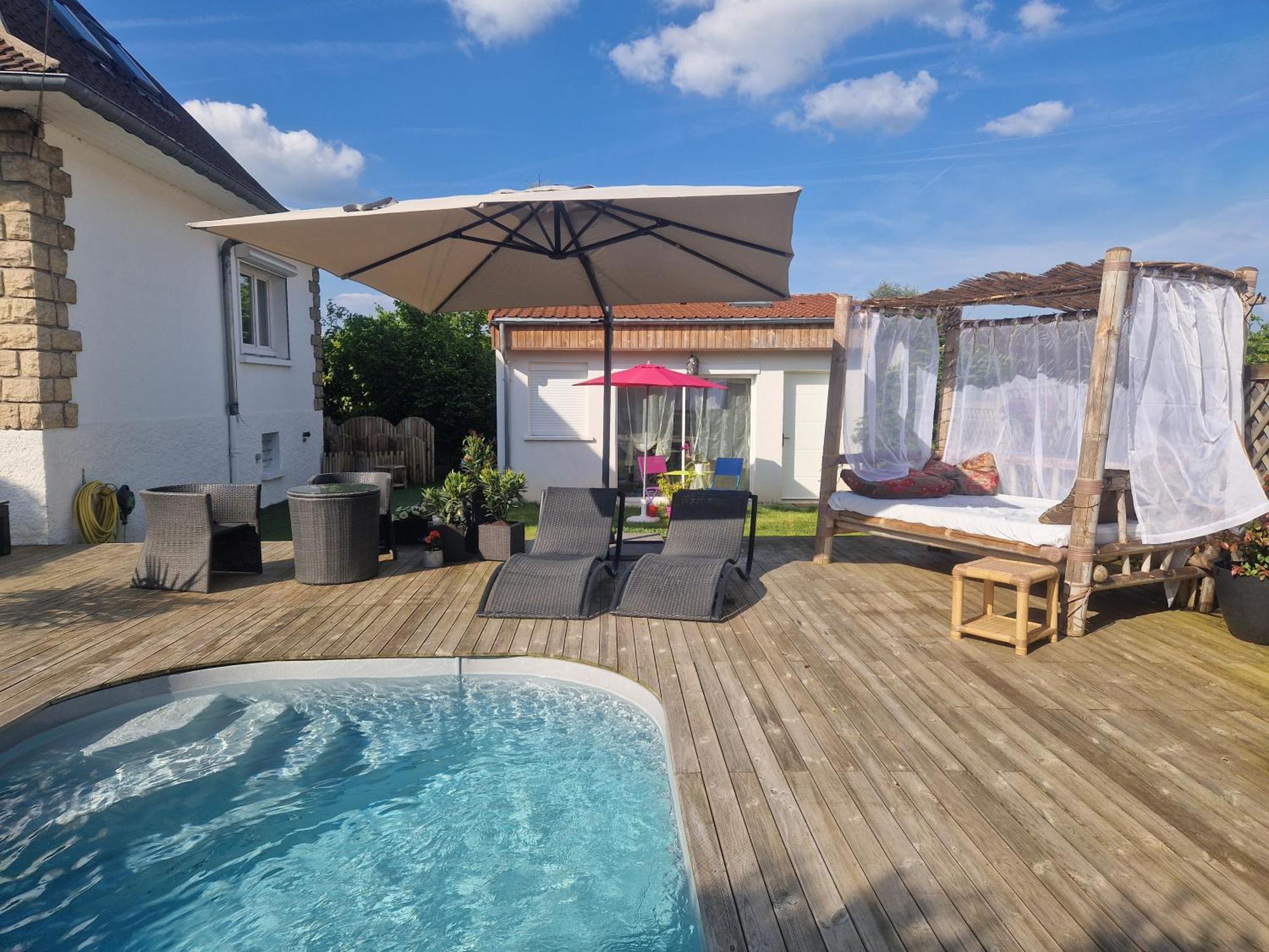 La Serenite Balinaise, Chambre Et Sdb Privee, Jardin , Piscine Et Jacuzzi En Saison, Pres De Chantilly, Parc Asterix Et Cdg Et Paris En 20' 奥利拉维勒 外观 照片